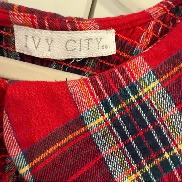 Ivy City Co Evie Red Tartan Plaid Peter Pan Collar Holiday Dress - Picture 6 of 9